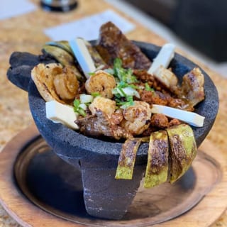 Molcajete Cielo, Mar Y Tierra